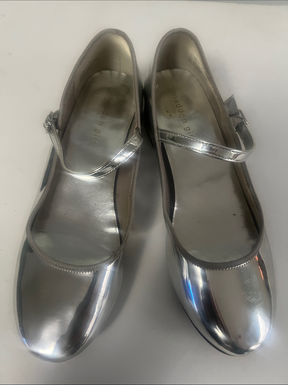 Madden Tutuu‎ Girl Metallic Silver Mary Jane Flats Size 9M